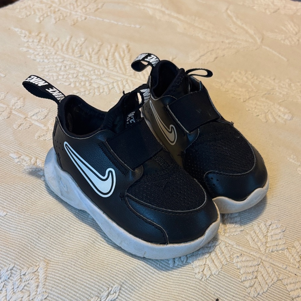 Nike Kids Black and White Sneakers